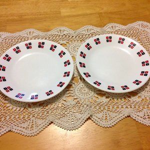 Corelle vintage saucers or dessert plates